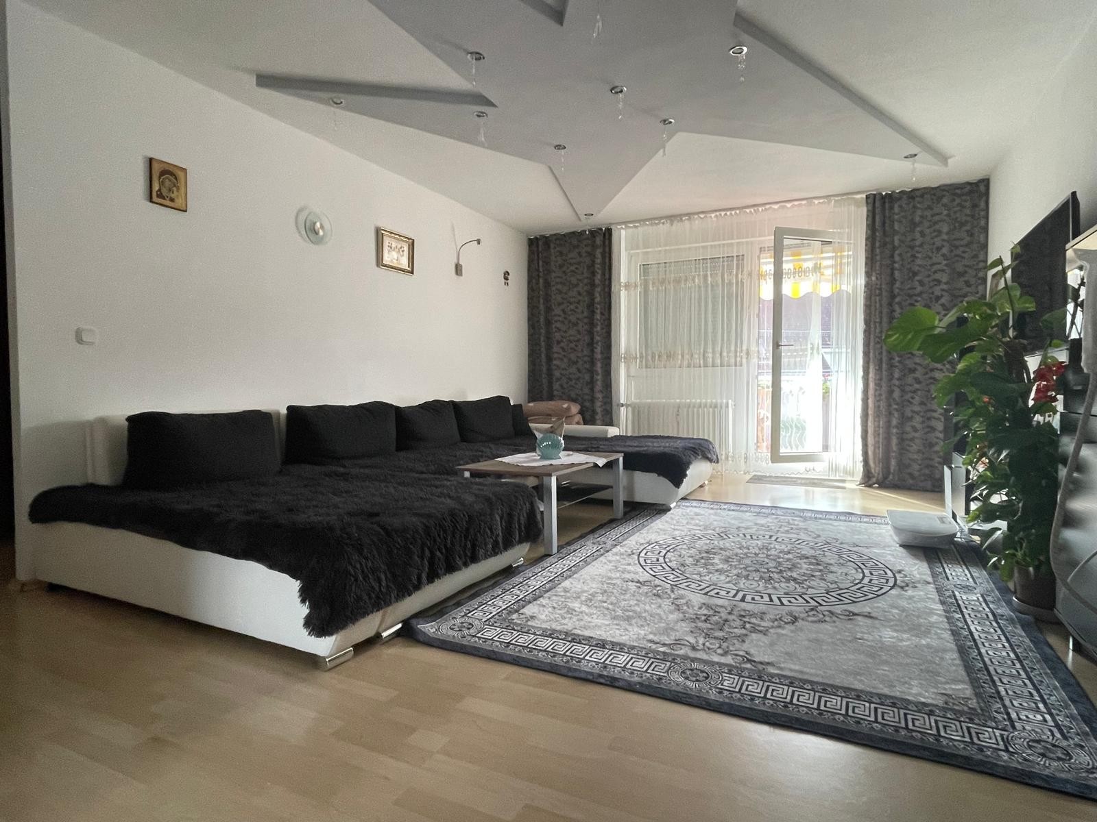 Wohnzimmer (2)